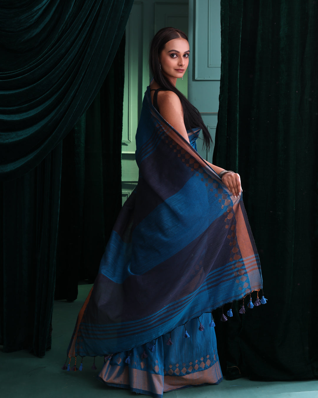 TWILIGHT WEAVE (SAREE)