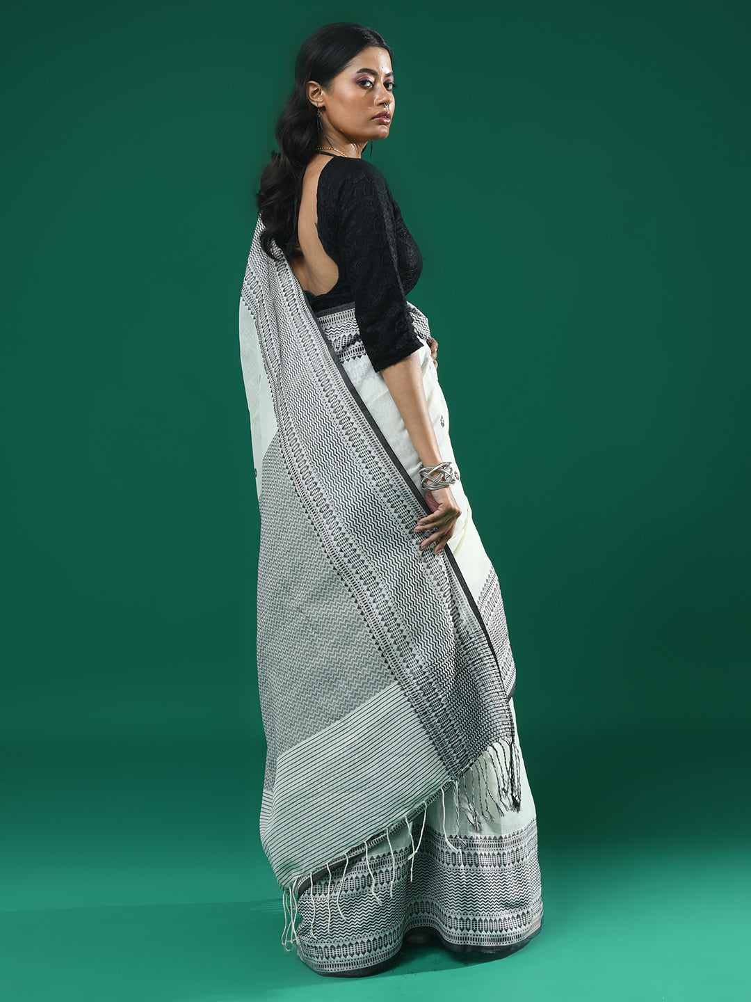 PURE WHISPER (SAREE)