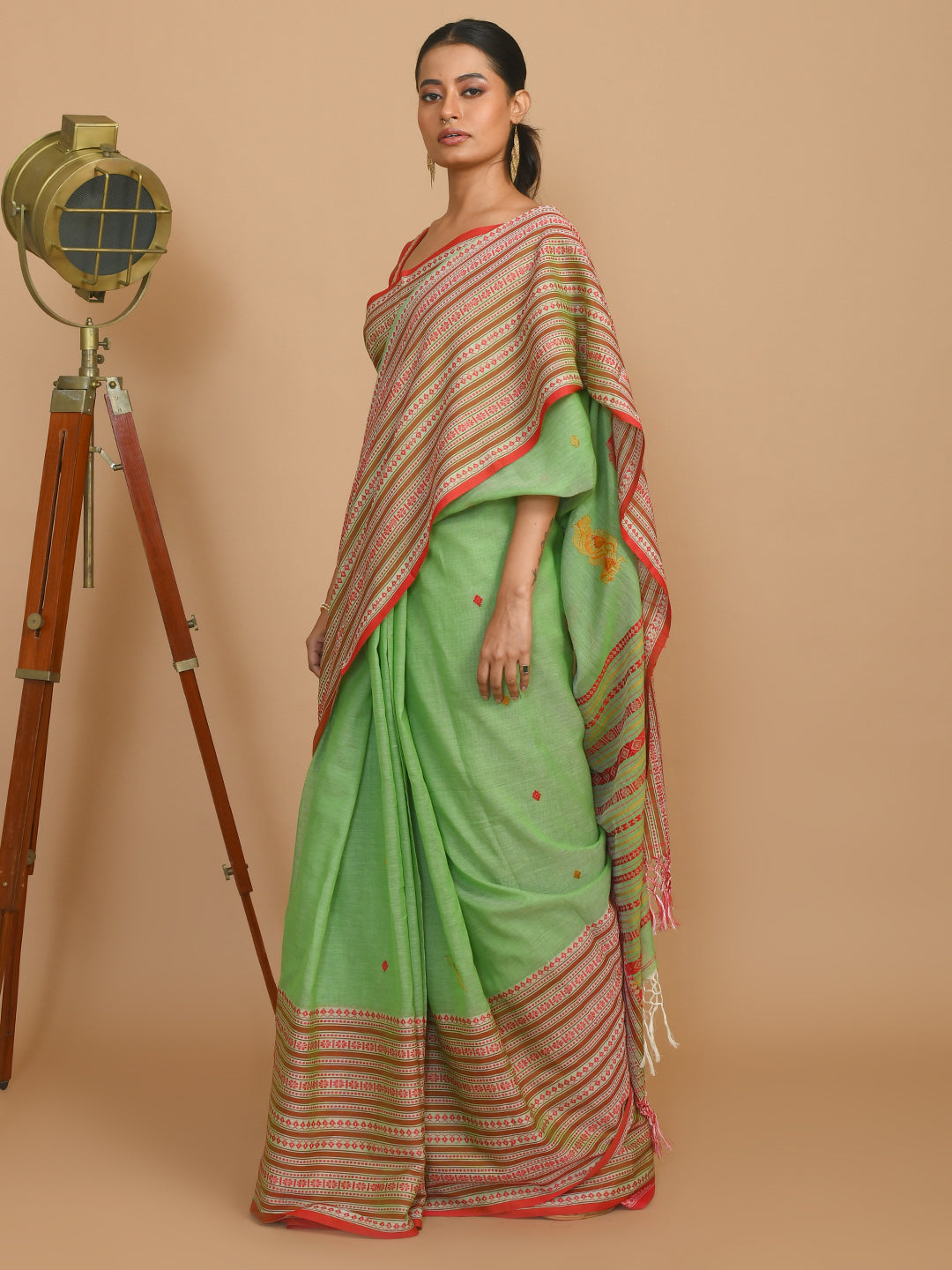 VERDANT GRACE (SAREE)