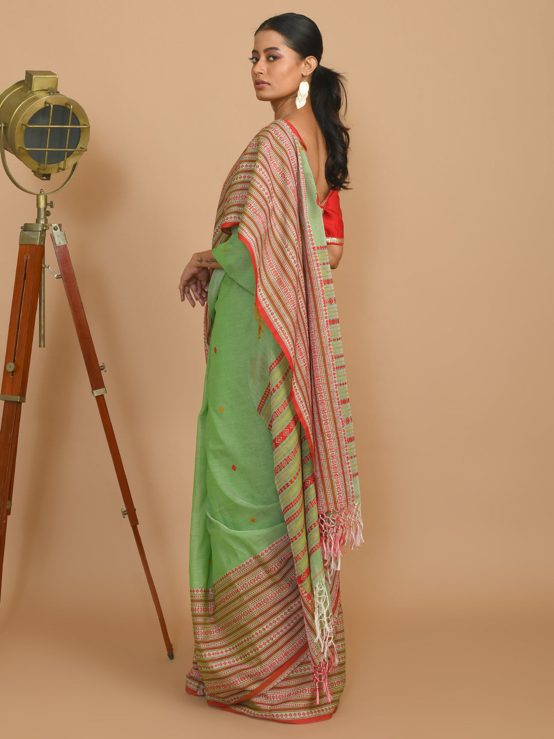 VERDANT GRACE (SAREE)