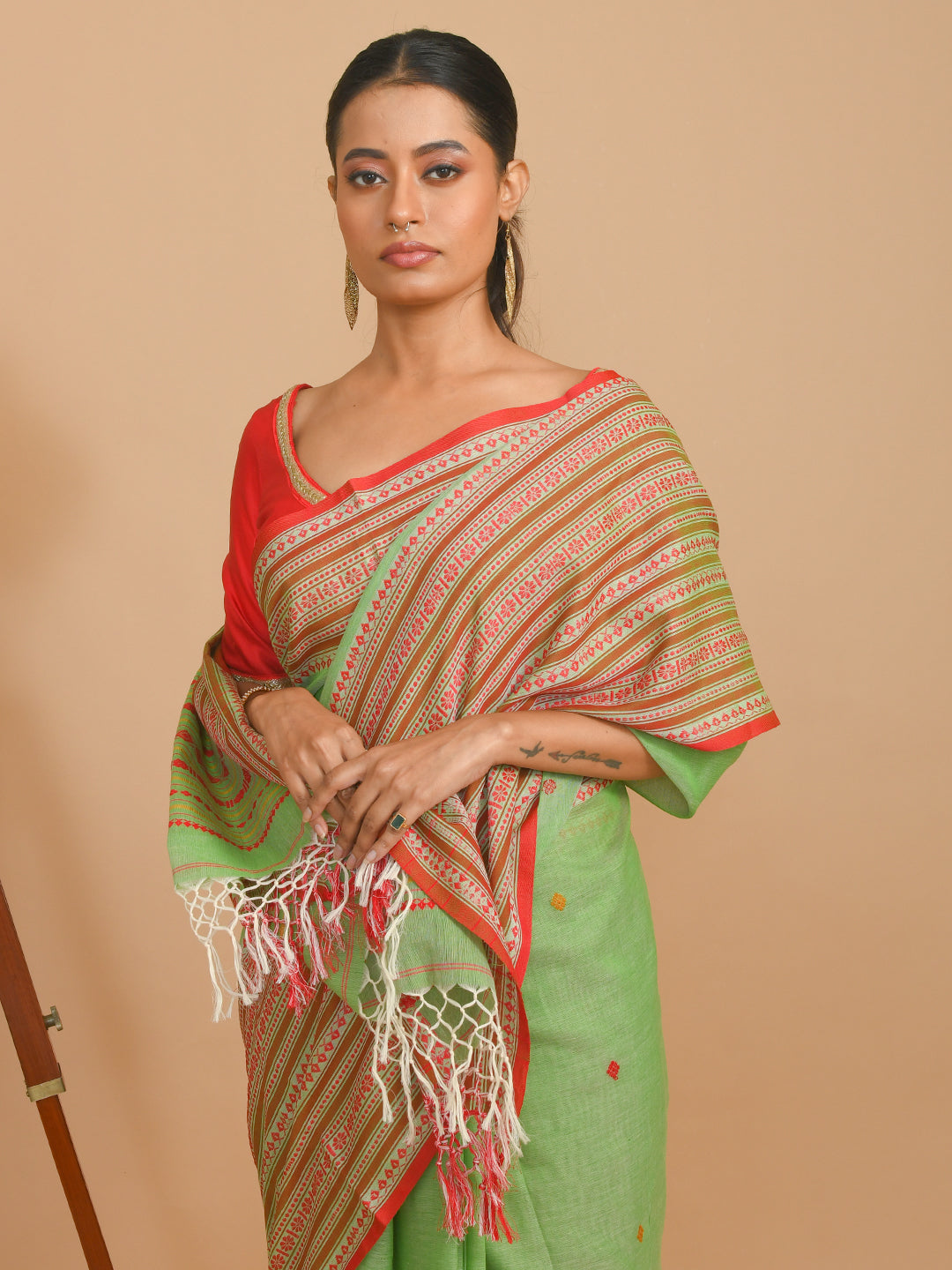 VERDANT GRACE (SAREE)