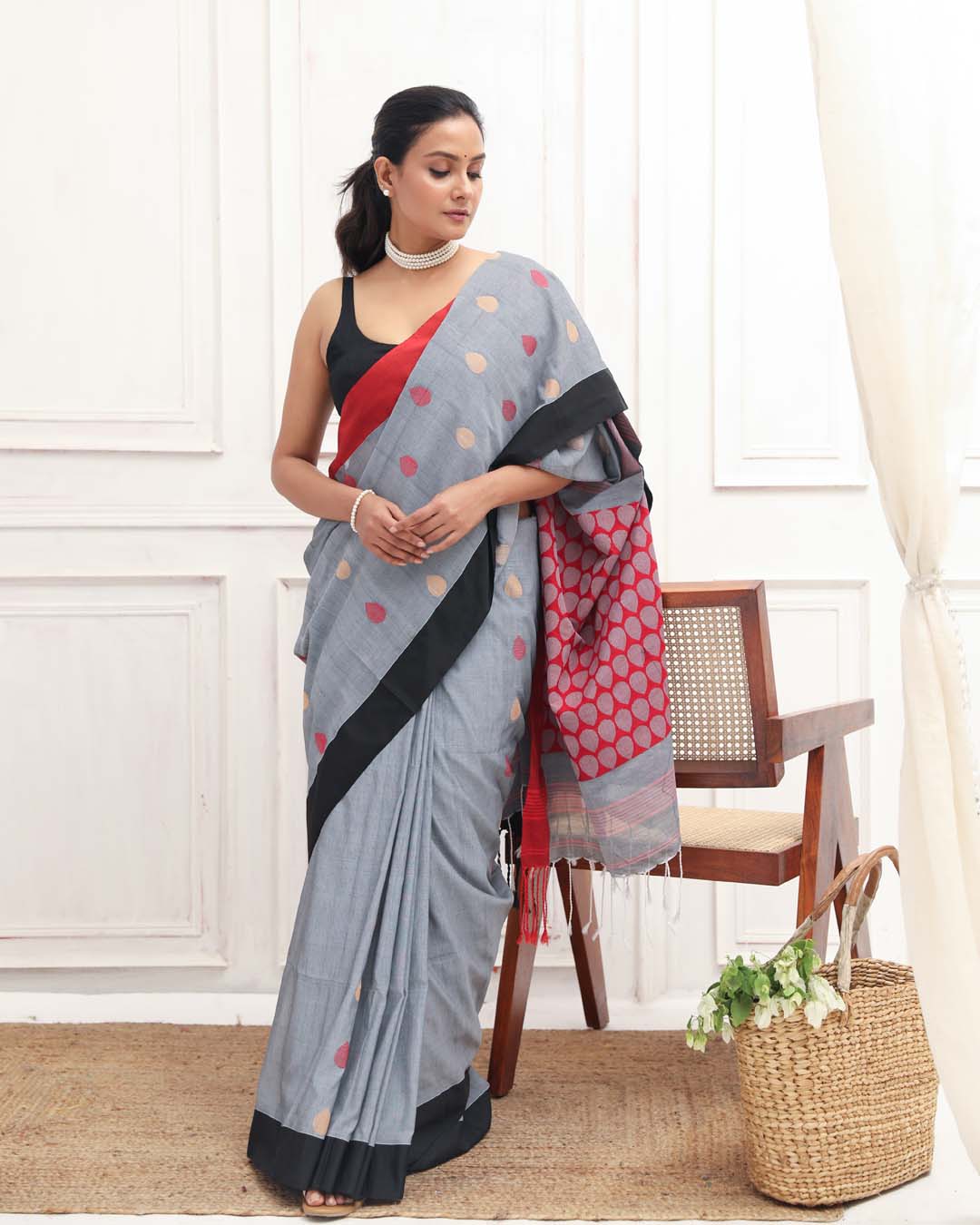 CHARCOAL WHISPER (SAREE)