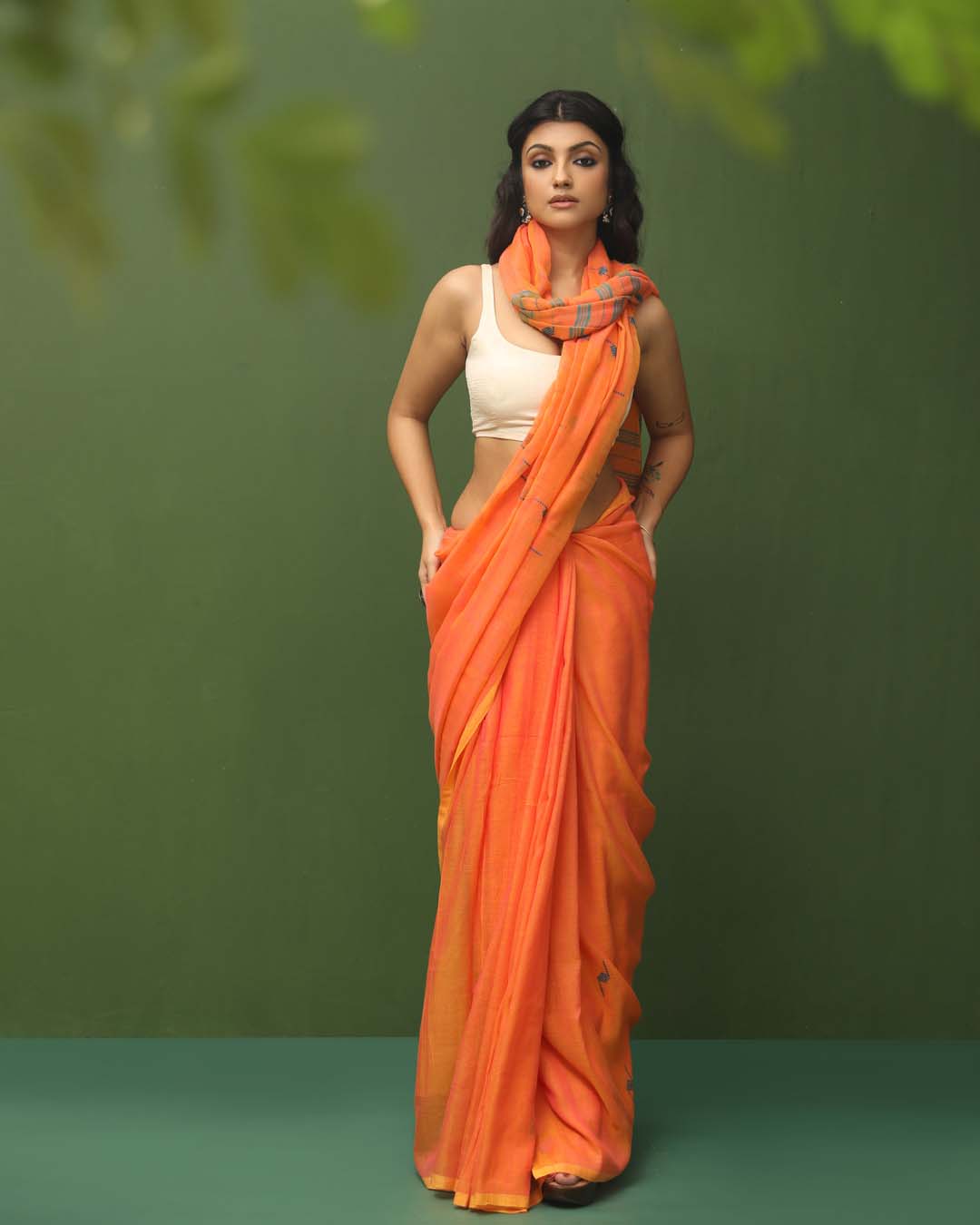 GOLDEN GLOW (SAREE)