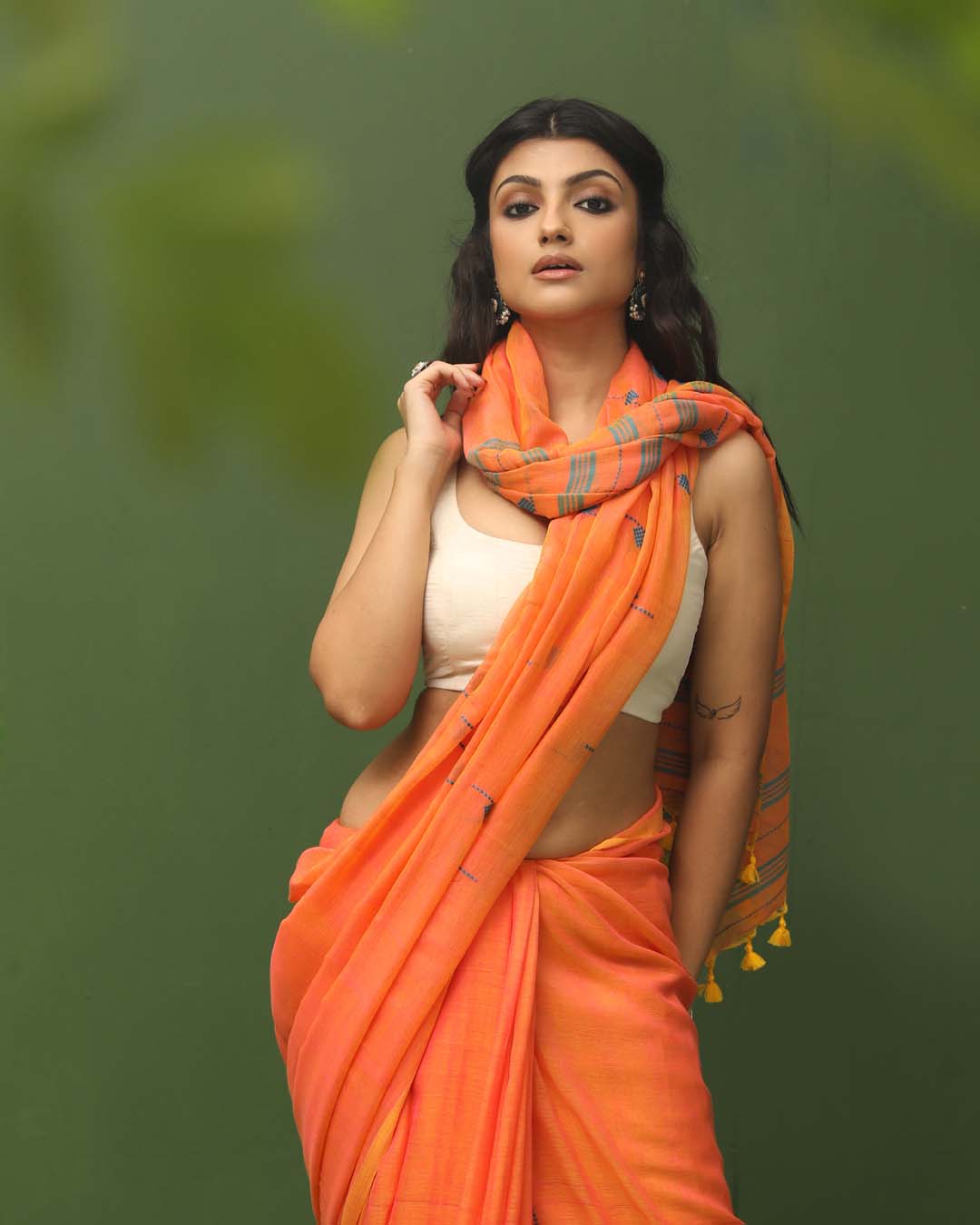 GOLDEN GLOW (SAREE)