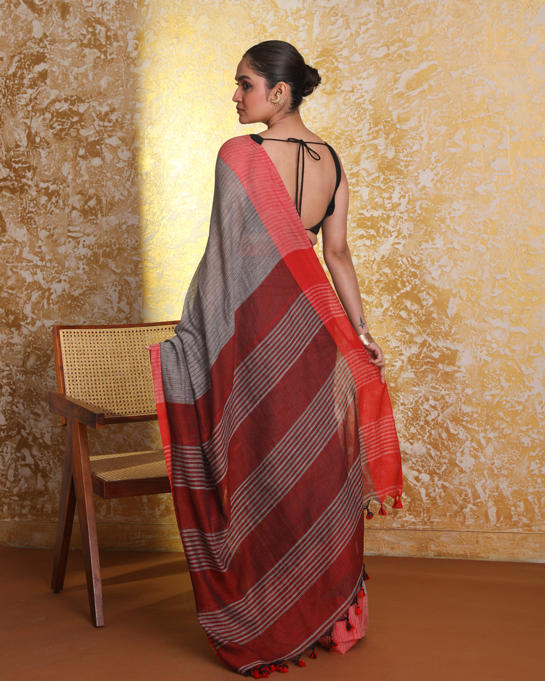 SUBTLE STRENGTH (SAREE)