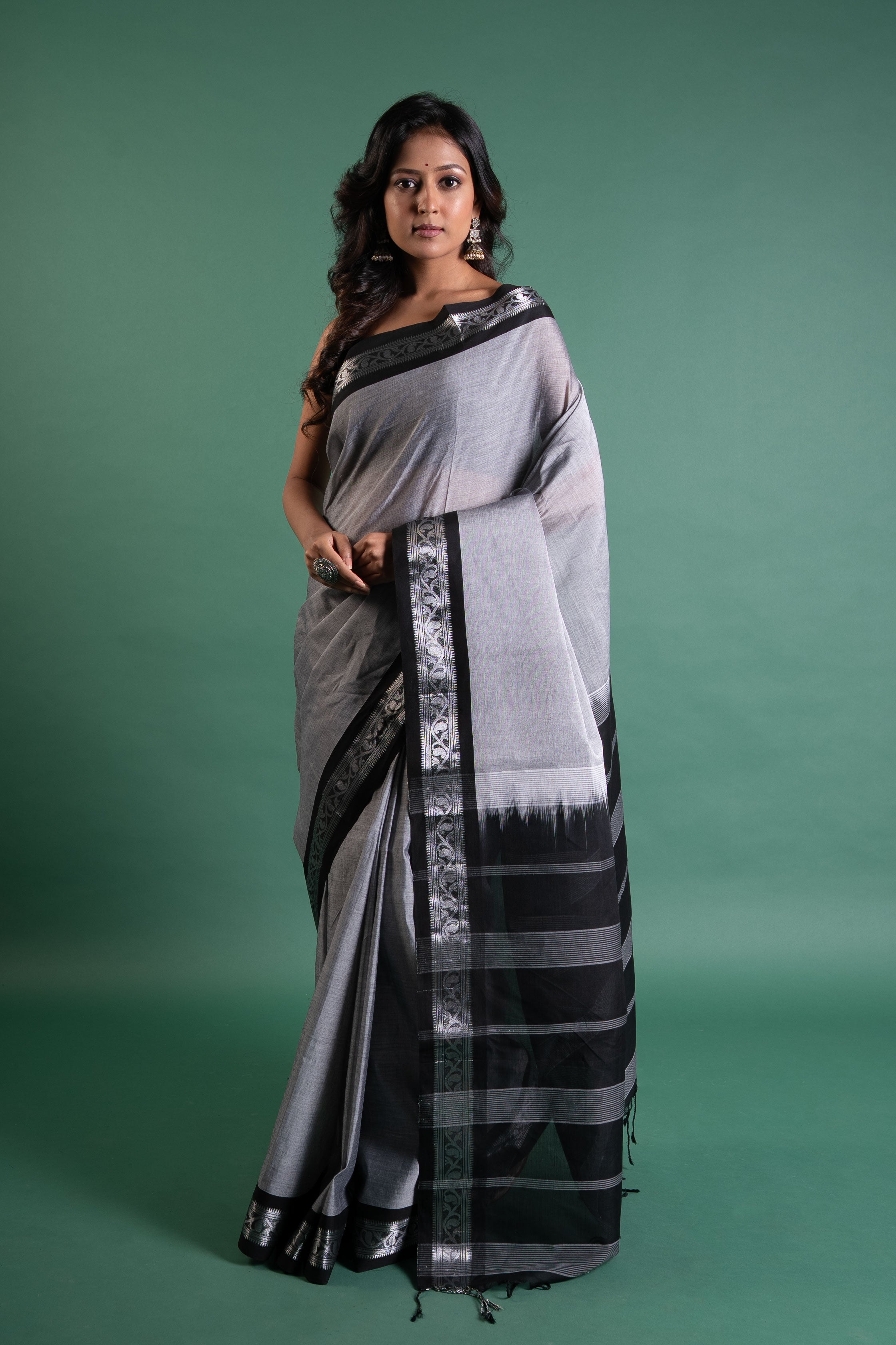 Slate Noir Pure Cotton Bengal Handloom Saree