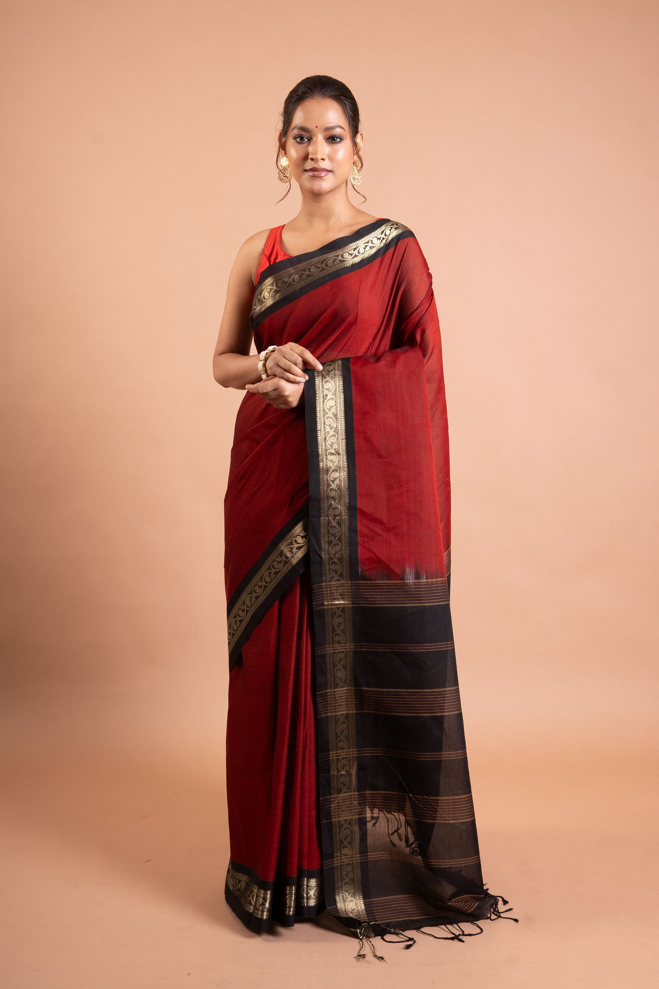 Ruby Noir Zari-Border Handloom Saree
