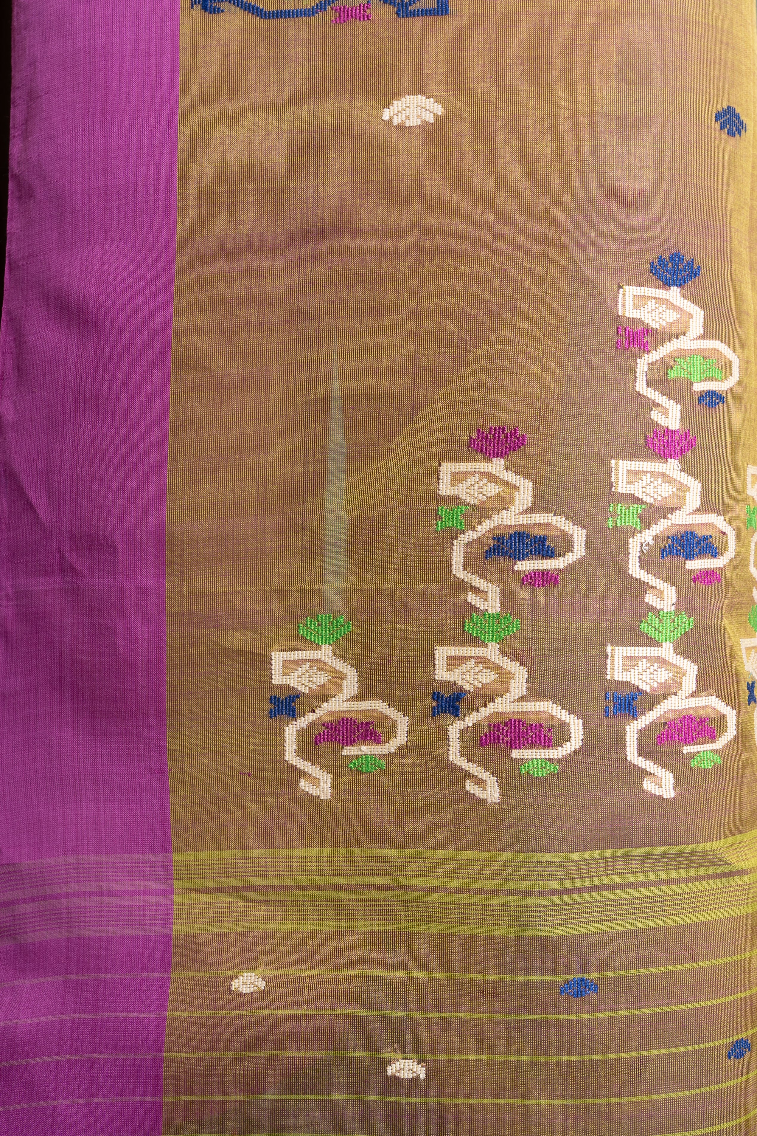 Vrinda Bloom Pure Handloom Cotton Saree