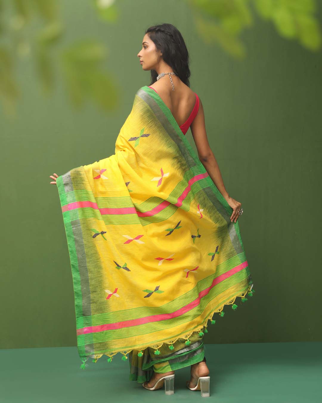 GOLDEN AURA (SAREE)