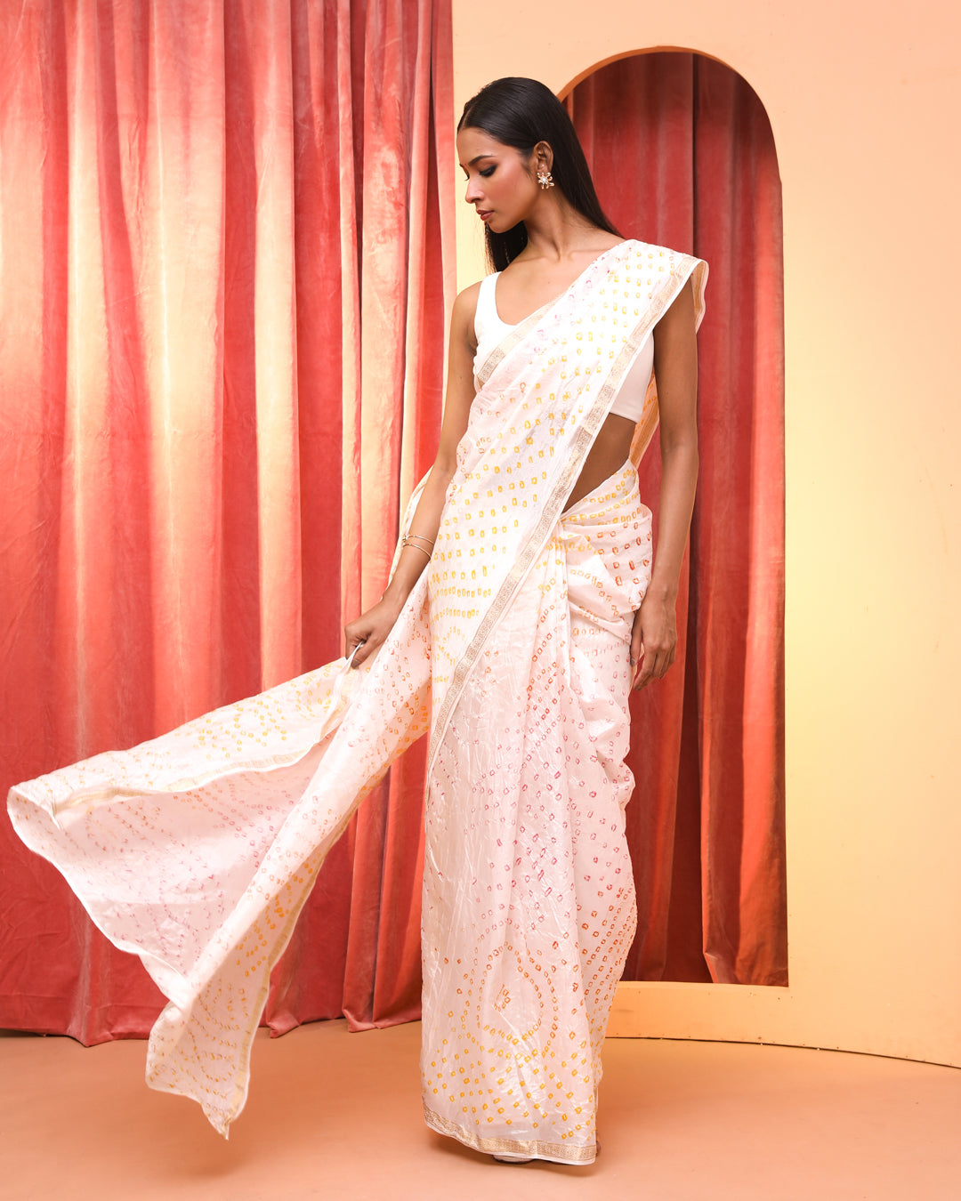 Bandhani White Printed  Wear  Saree