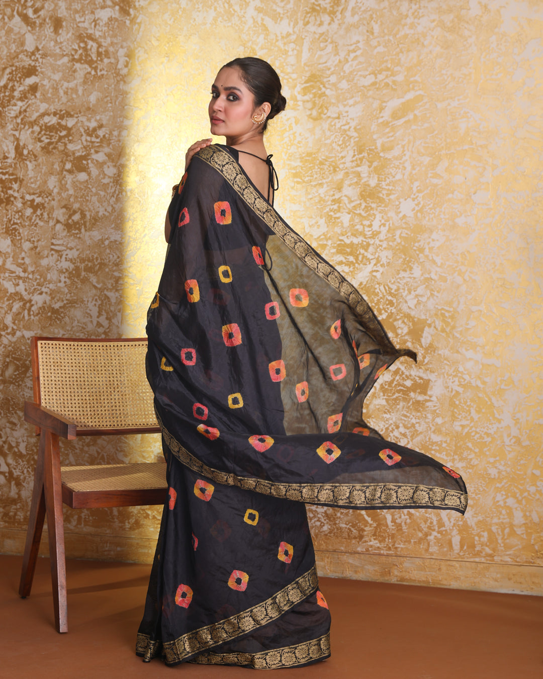 GLISTENING BANDHANI SILK (BANDHANI POLY SILK SAREE)