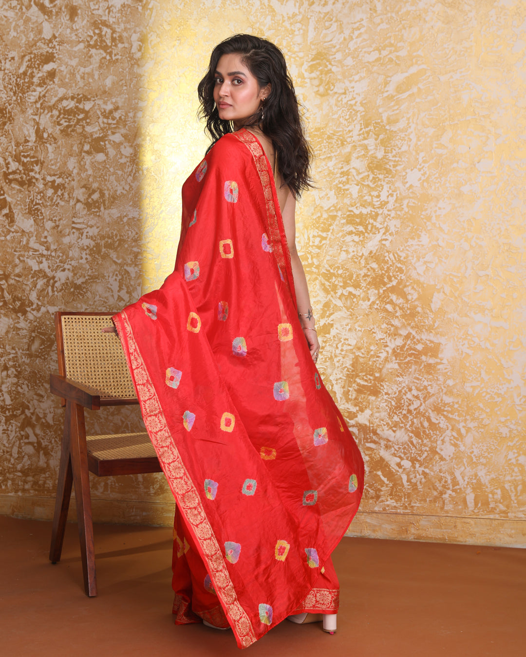 SILKEN LUMINESCENCE (SAREE)