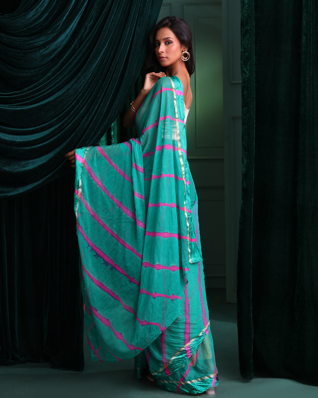 SUNEHRI LEHERIYA (SAREE)