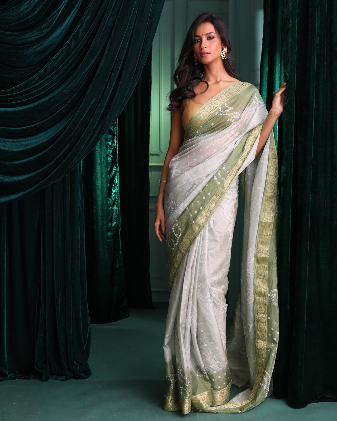 PRISHA (SAREE)