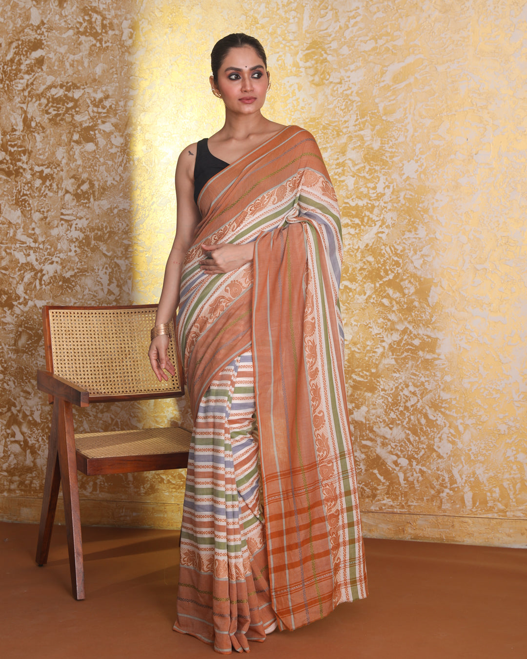 DUNE WHISPER (TAANT  SAREE)