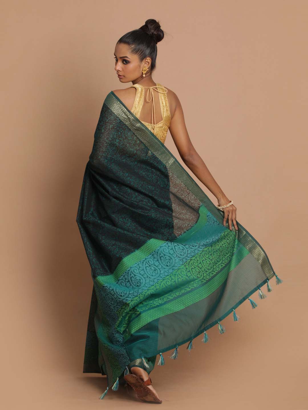 Indethnic Banarasi Green Printed Daily Wear Saree - View 3