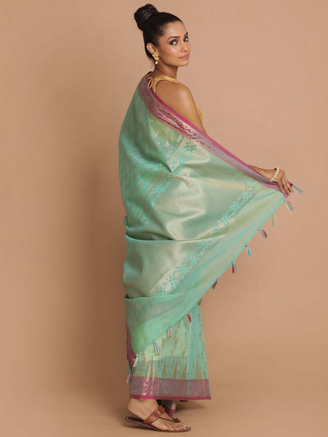 Indethnic Banarasi Green Woven Design Daily Wear Saree - View 3