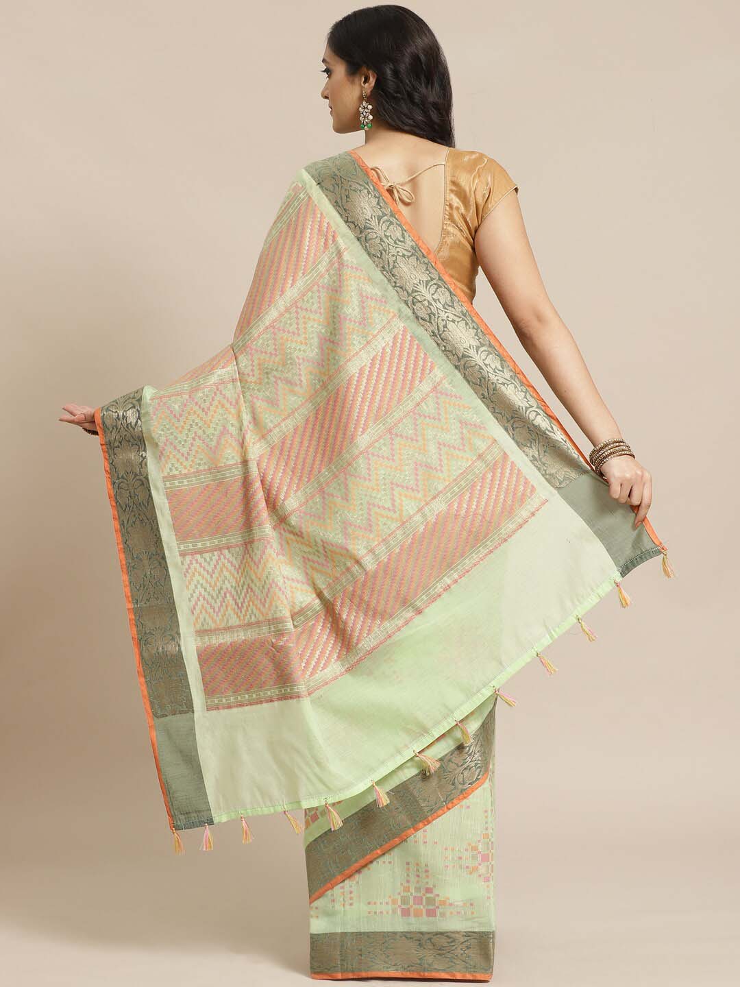 Indethnic Banarasi Green Woven Design Daily Wear Saree - View 2