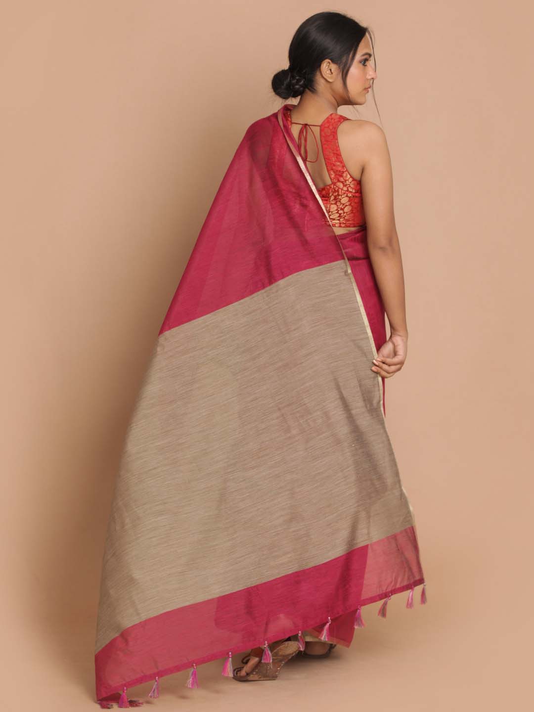 Indethnic Banarasi Brown Solid Daily Wear Saree - View 3