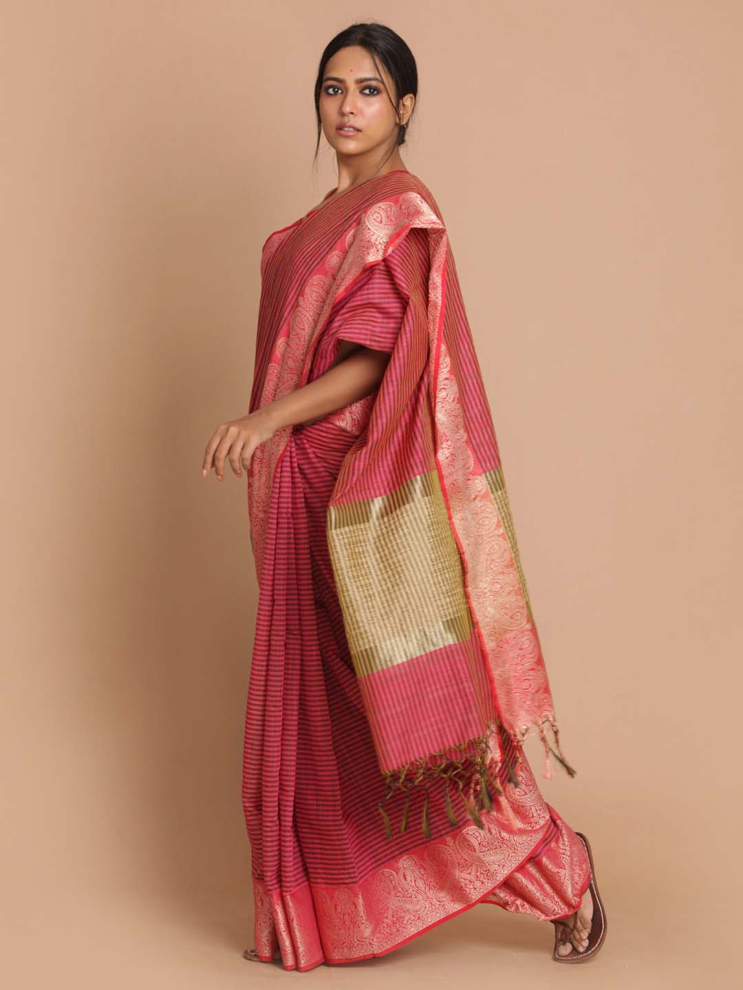 Indethnic Banarasi Magenta Woven Design Daily Wear Saree - View 1