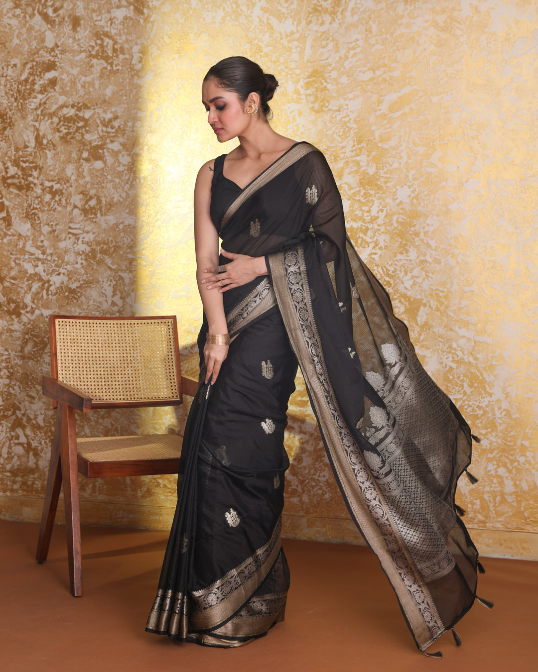 Banarasi Black Ethnic Motifs Woven Design Festive Wear Saree