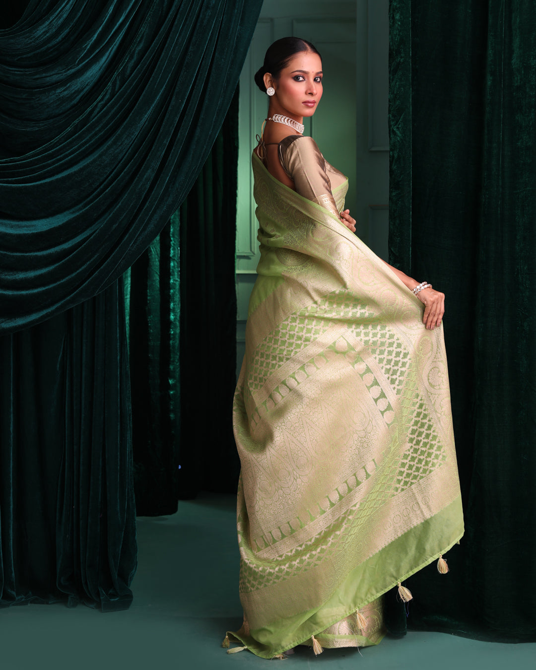 Banarasi Green Ethnic Motifs Woven Design Festive Wear Saree