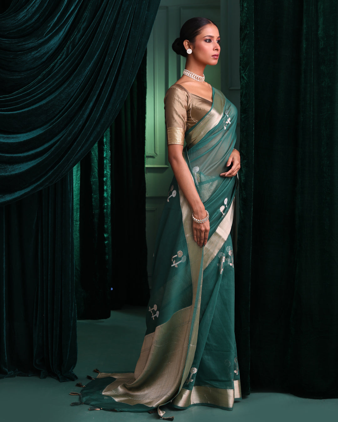 Banarasi Green Ethnic Motifs Woven Design Festive Wear Saree