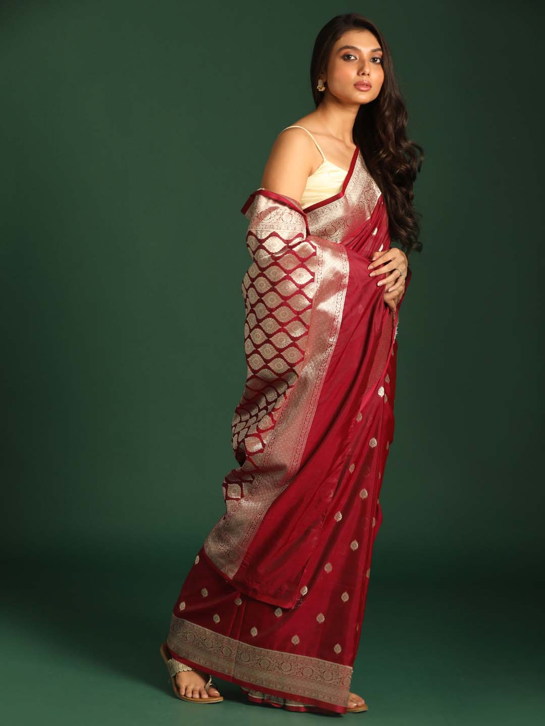 Indethnic Banarasi Maroon Ethnic Motifs Woven Design Festive Wear Saree - View 2