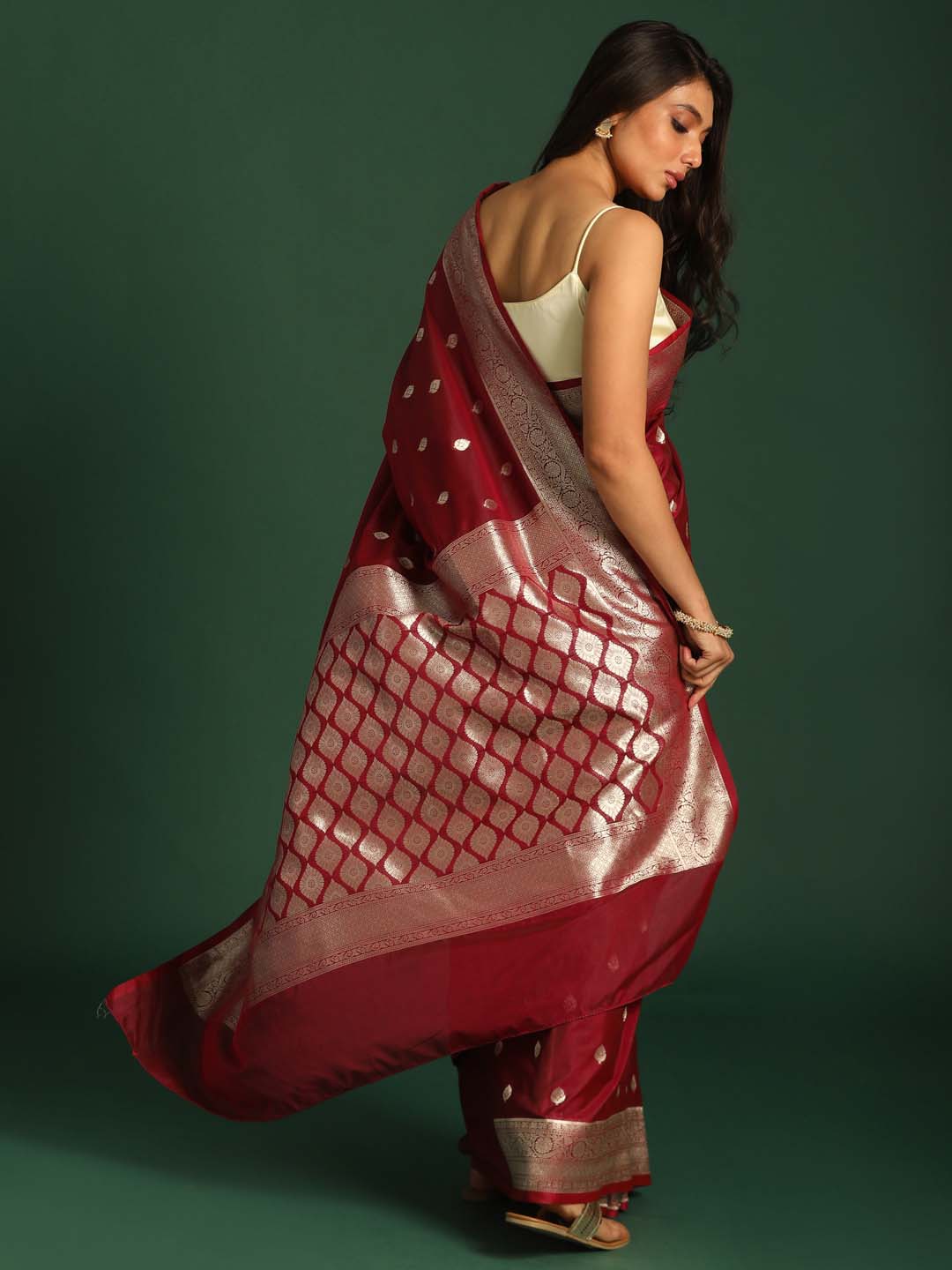Indethnic Banarasi Maroon Ethnic Motifs Woven Design Festive Wear Saree - View 3