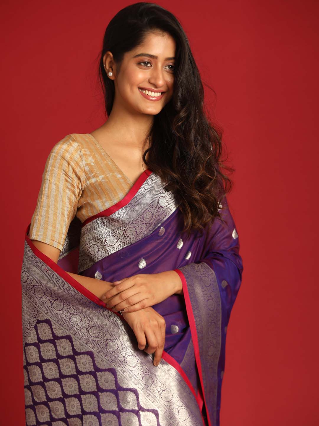 Indethnic Banarasi Purple Ethnic Motifs Woven Design Festive Wear Saree - View 3