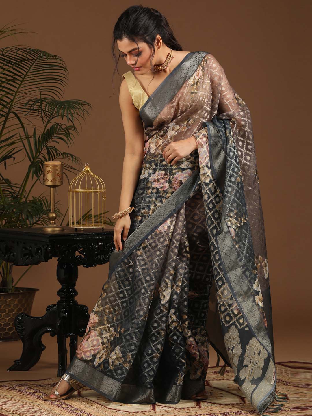 Indethnic Banarasi Black Ombre Printed Party Wear Saree - View 1