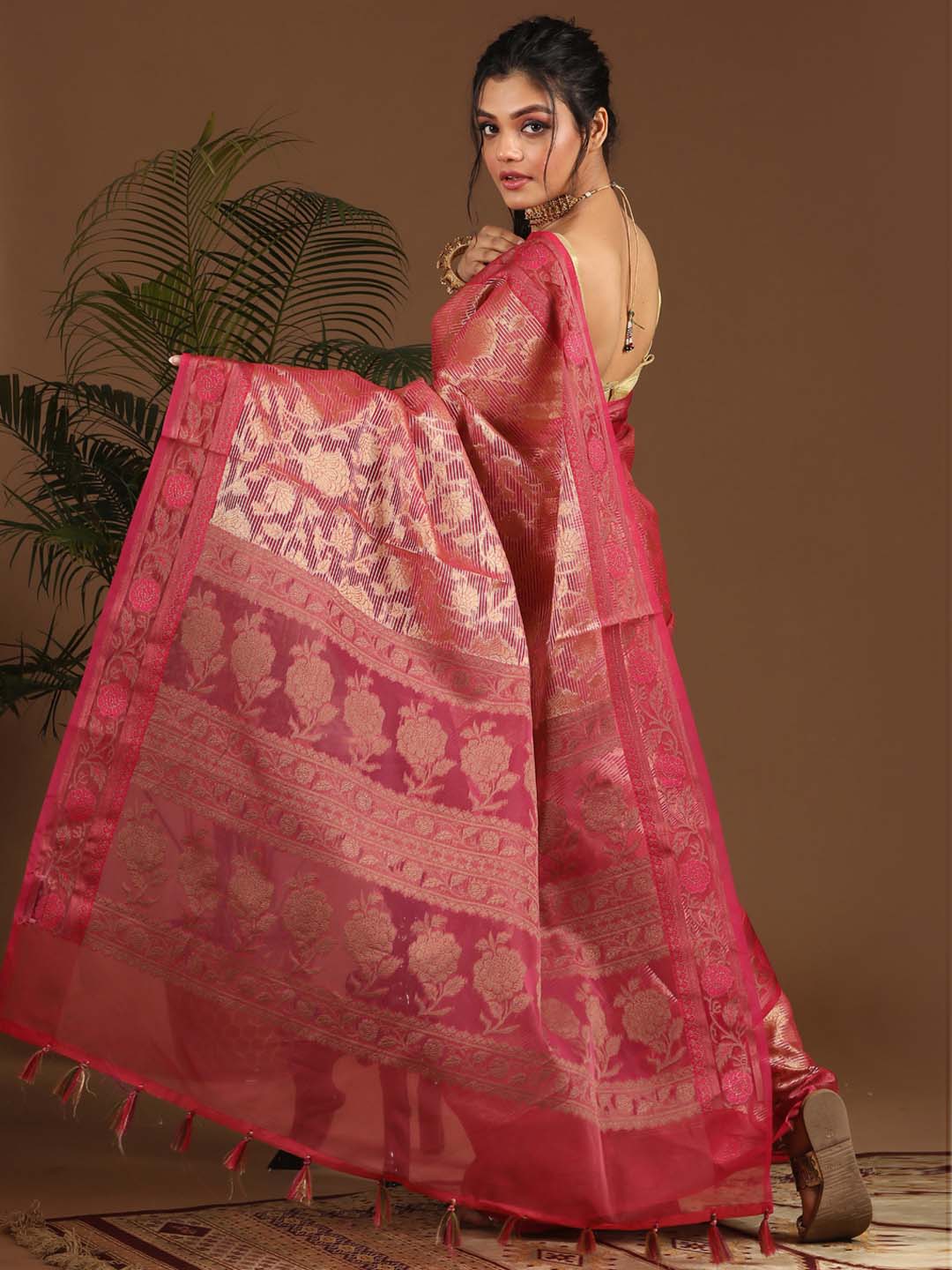 Indethnic Banarasi Pink Floral Woven Design Traditional Wear Saree - View 3