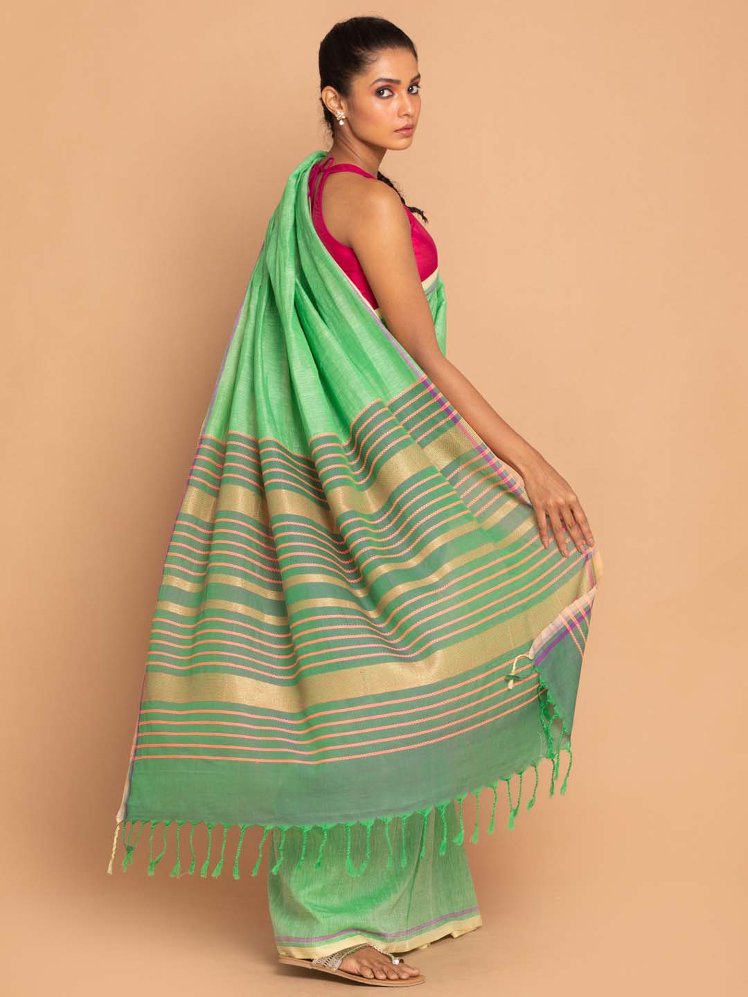 Indethnic Banarasi Green Solid Daily Wear Saree - View 3