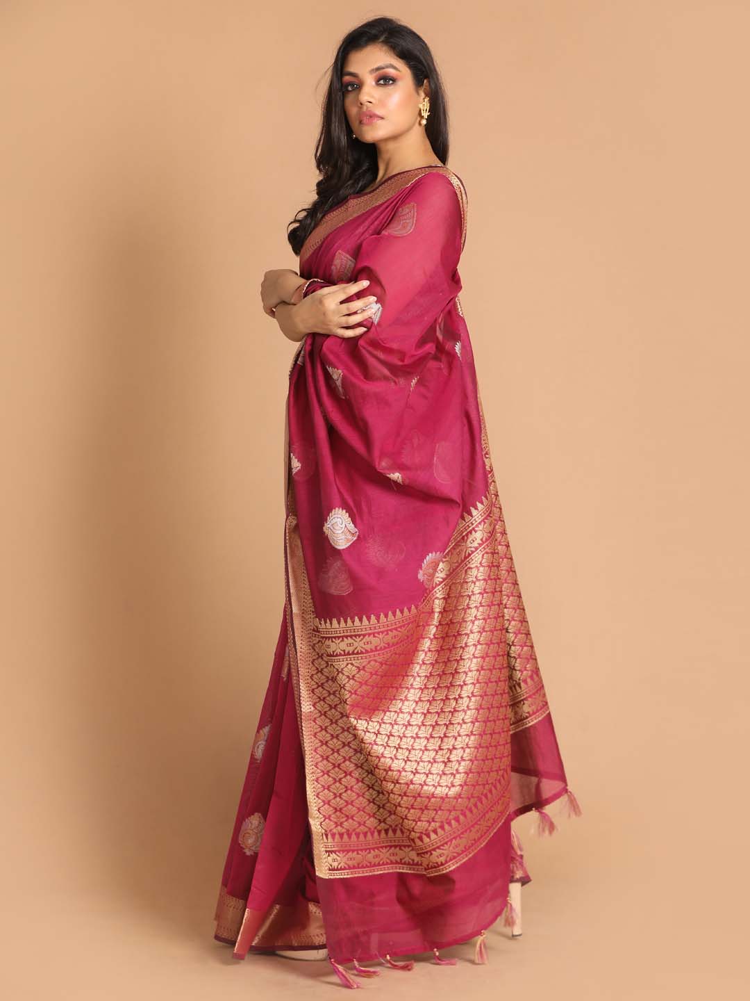 Indethnic Banarasi Magenta Woven Design Festive Wear Saree - View 2