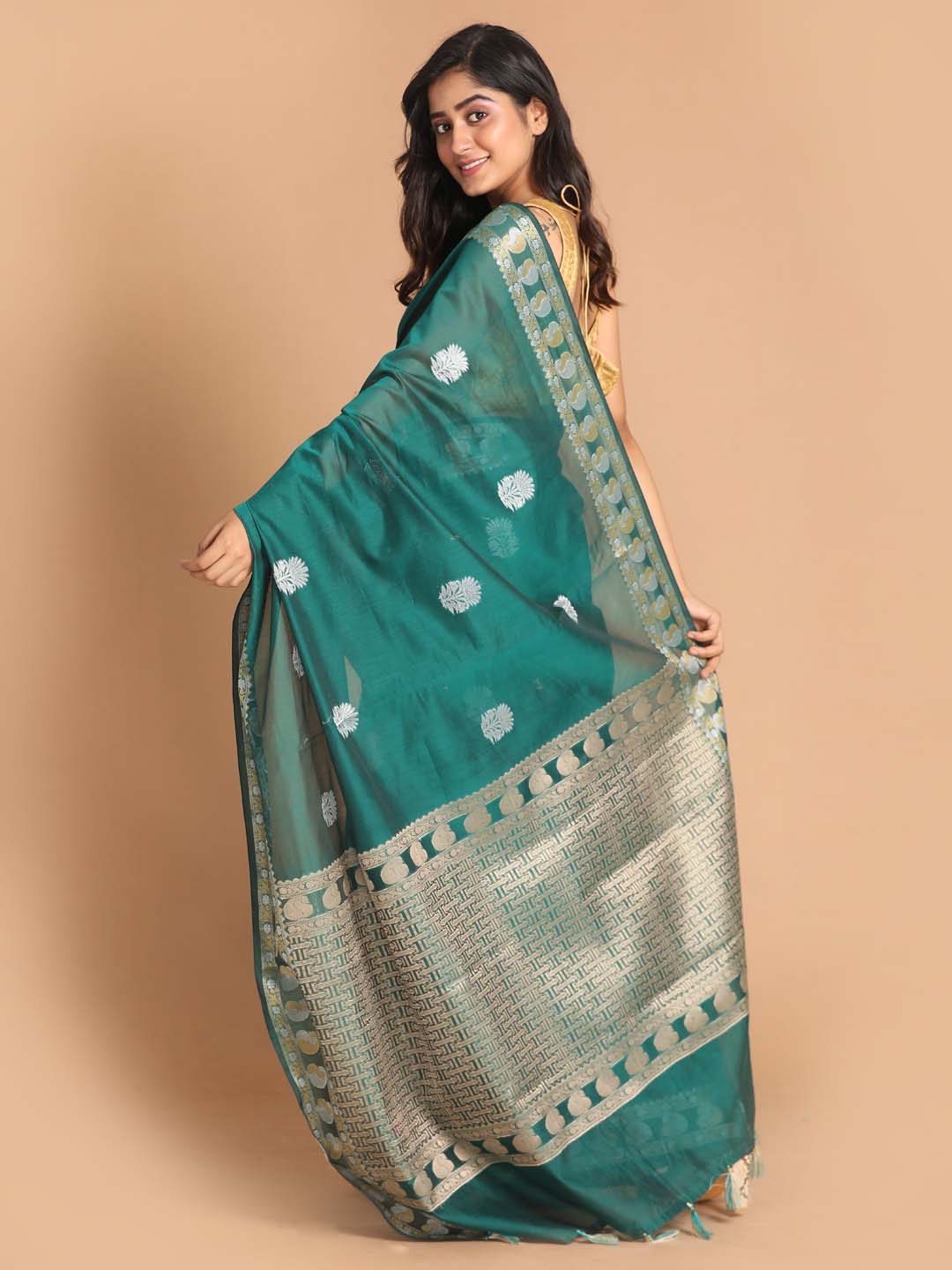 Indethnic Banarasi Bottle Green Woven Design Daily Wear Saree - View 3