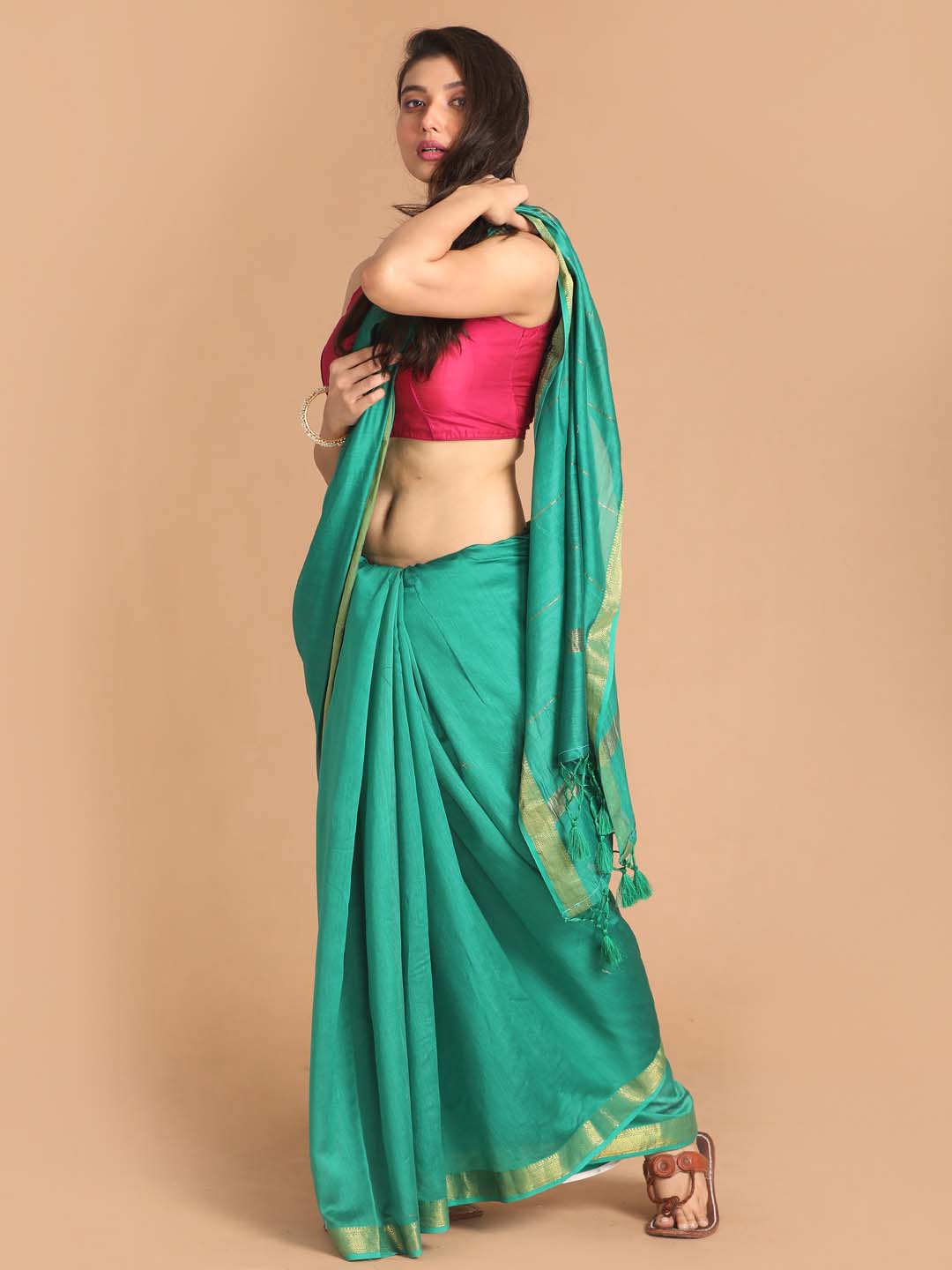 Indethnic Banarasi Green Solid Work Wear Saree - View 2