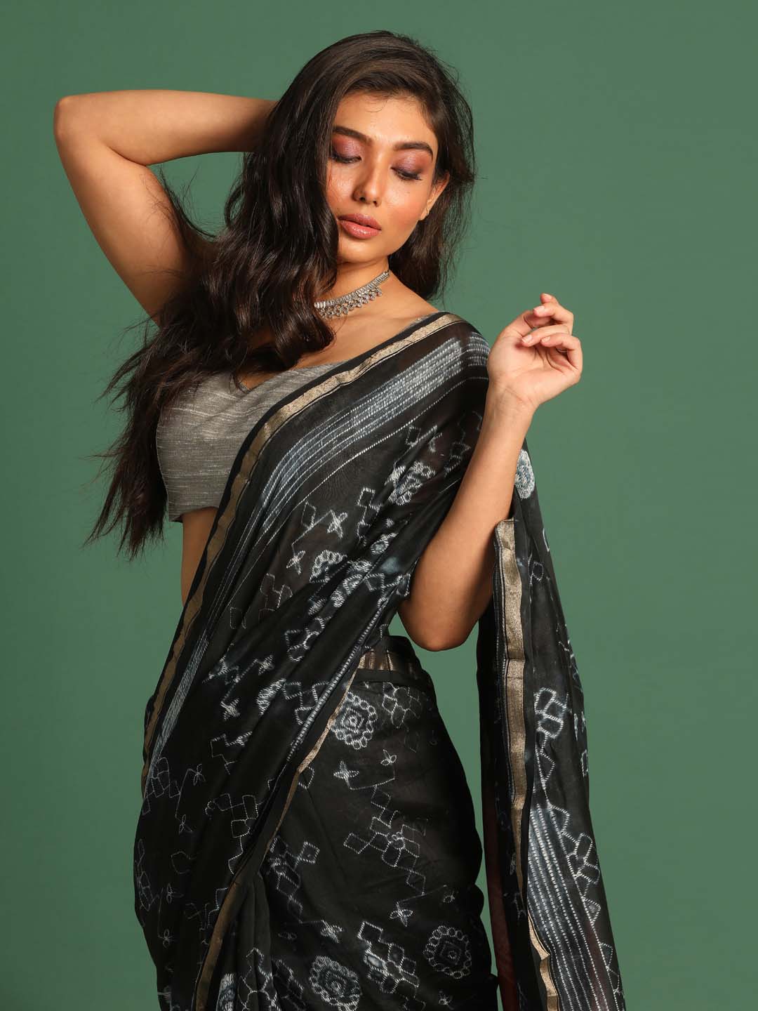 Indethnic Shibori Silk Cotton Saree in Black - View 1