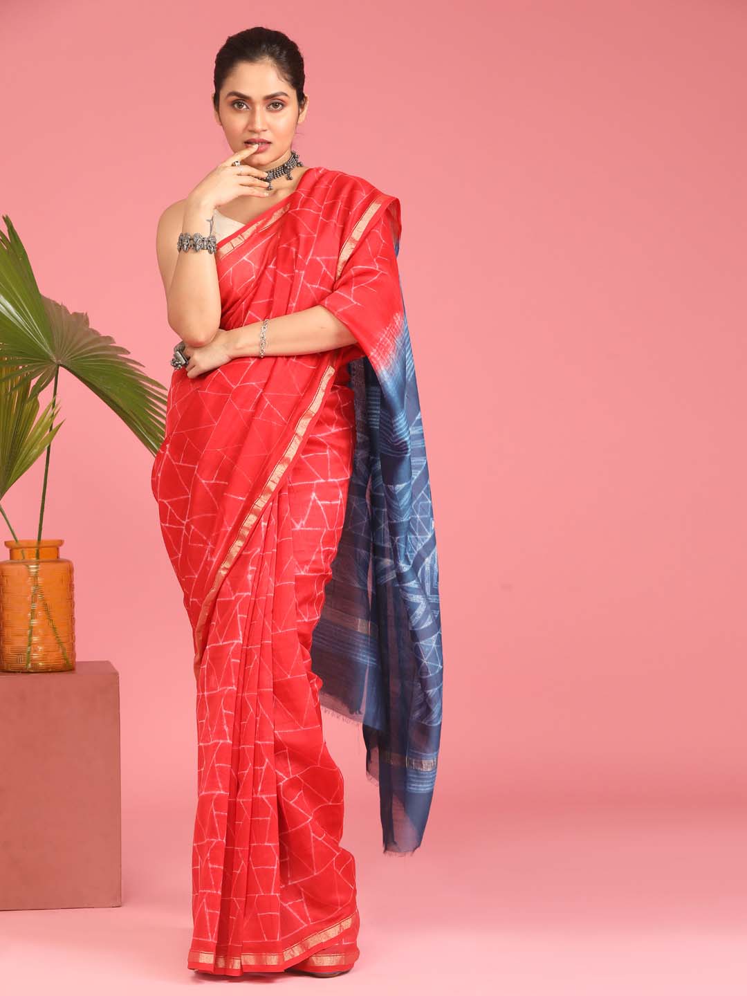 Indethnic Shibori Silk Cotton Saree in Red - View 1