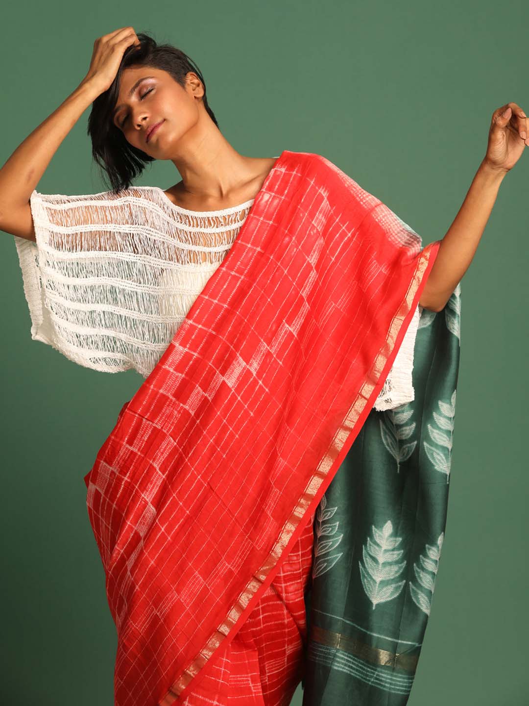 Indethnic Shibori Silk Cotton Saree in Red - View 2