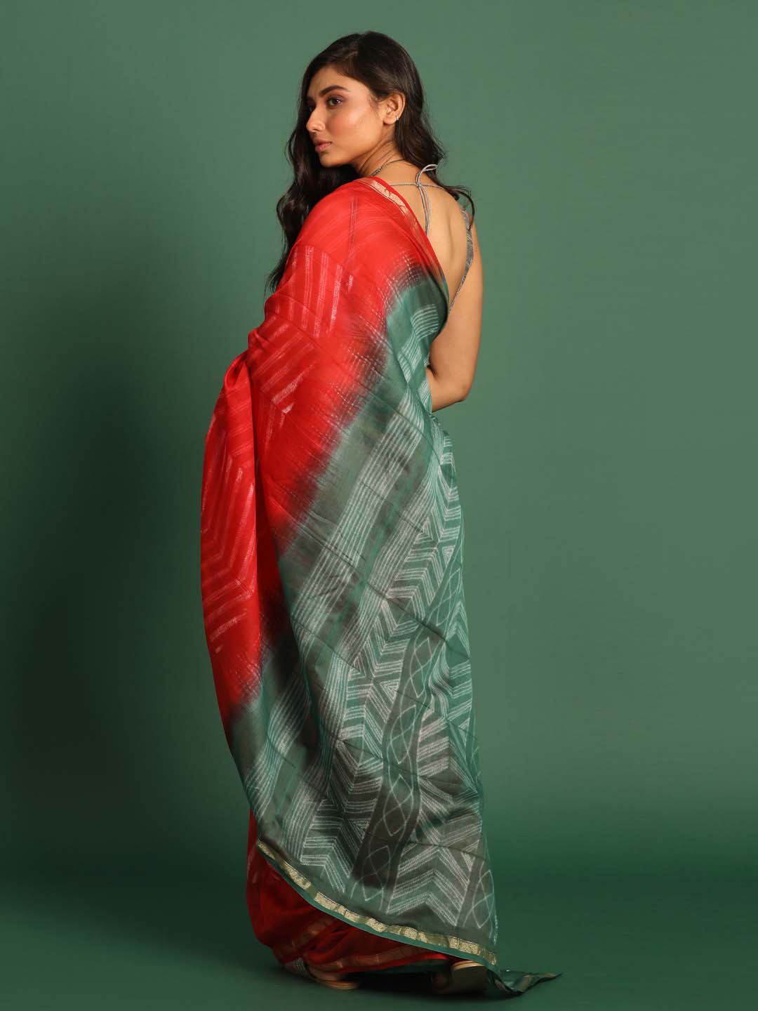 Indethnic Shibori Silk Cotton Saree in Red - View 3