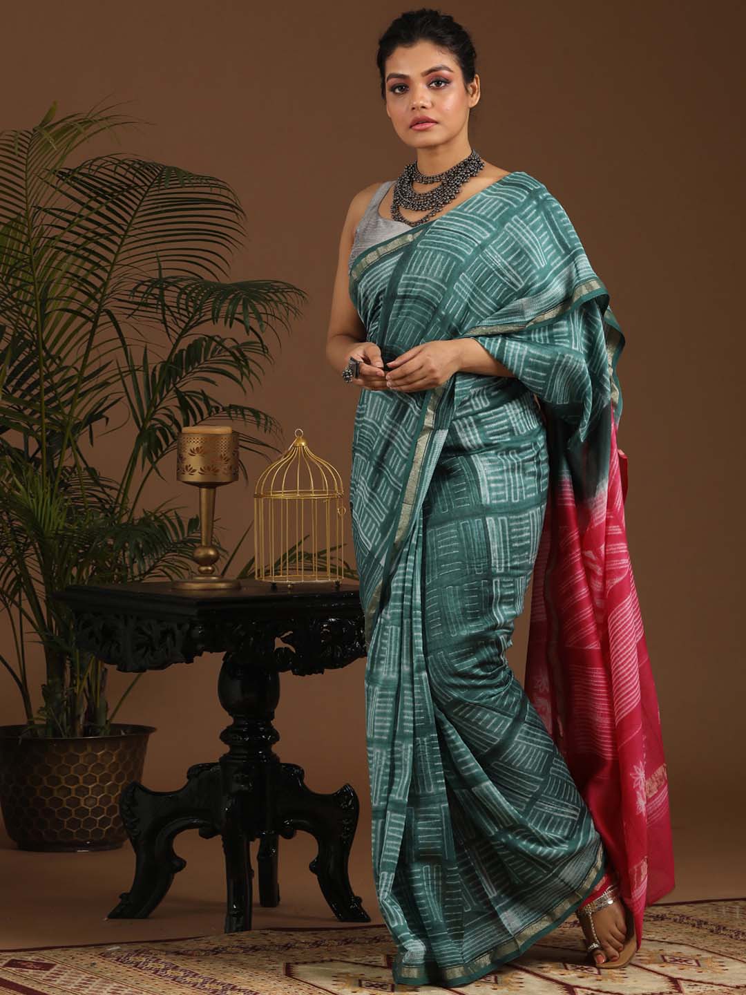 Indethnic Shibori Silk Cotton Saree in Green - View 1