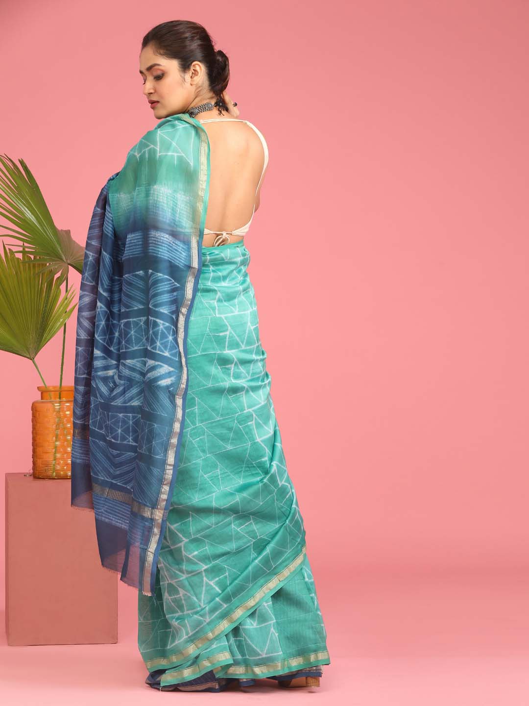 Indethnic Shibori Silk Cotton Saree in Green - View 3