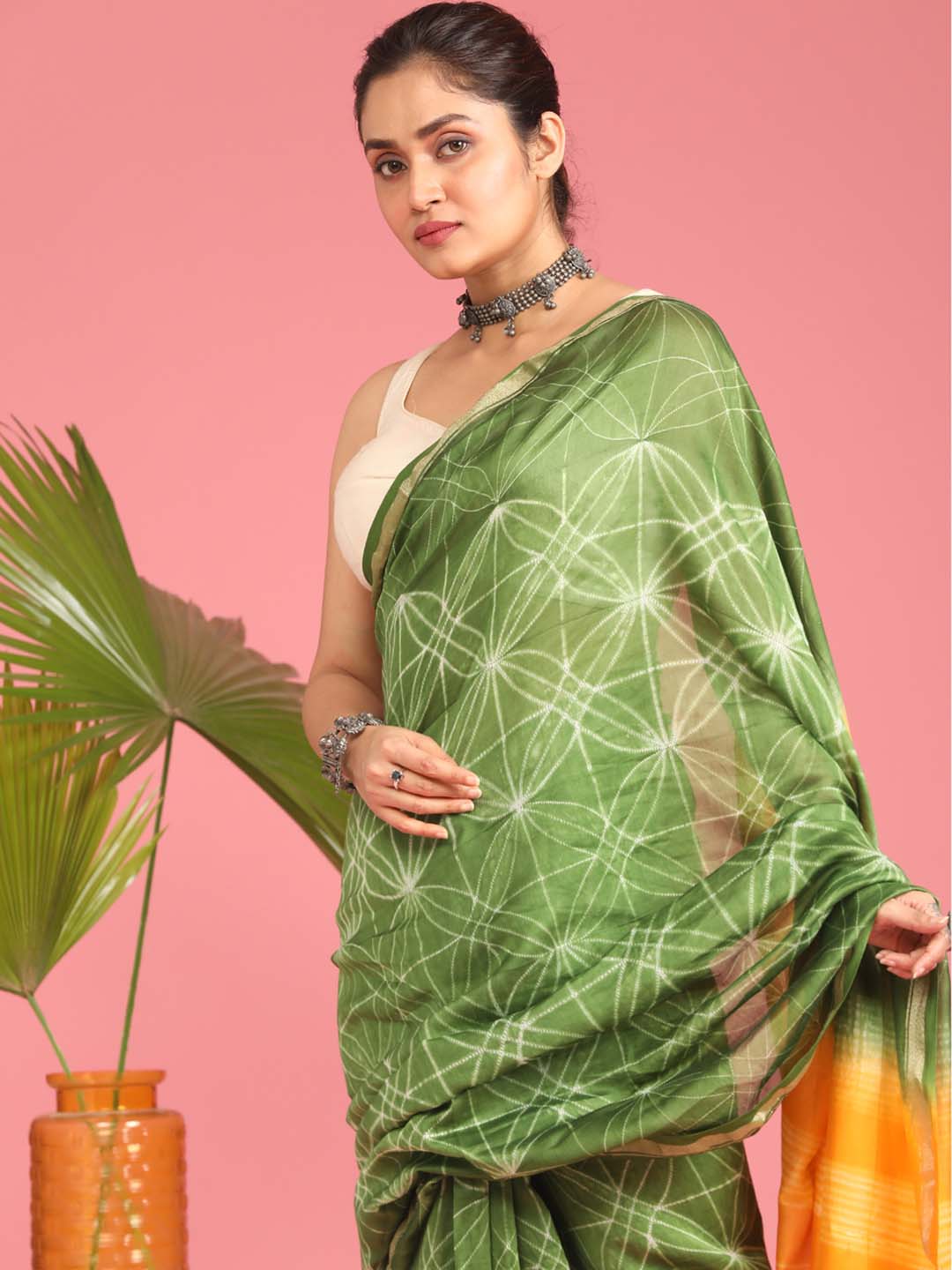 Indethnic Shibori Silk Cotton Saree in Green - View 2