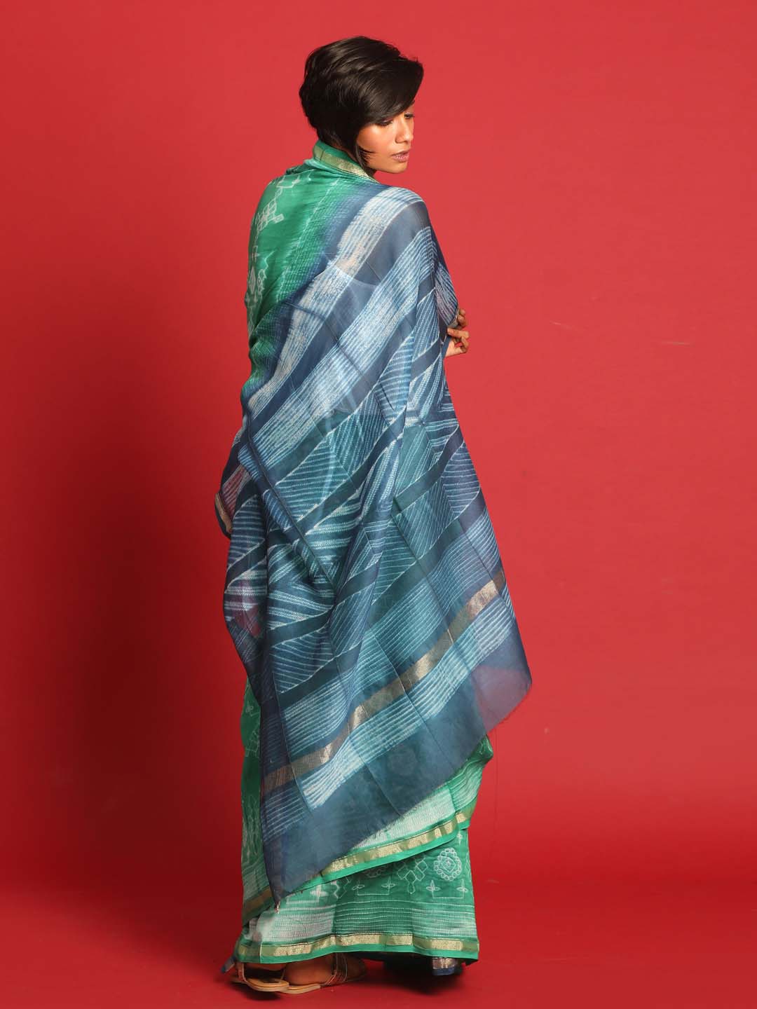 Indethnic Shibori Silk Cotton Saree in Green - View 2