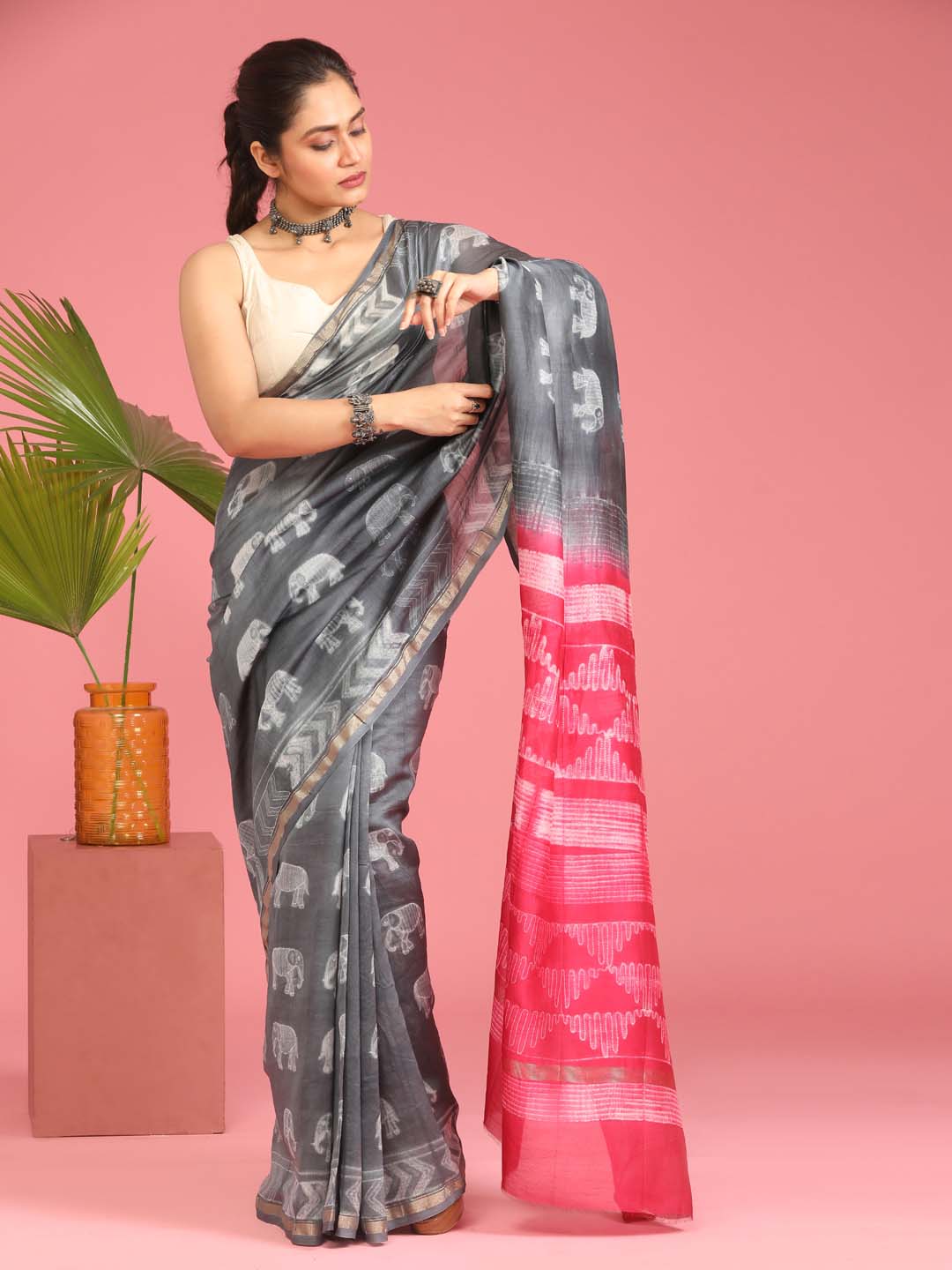 Indethnic Shibori Silk Cotton Saree in Grey - View 1