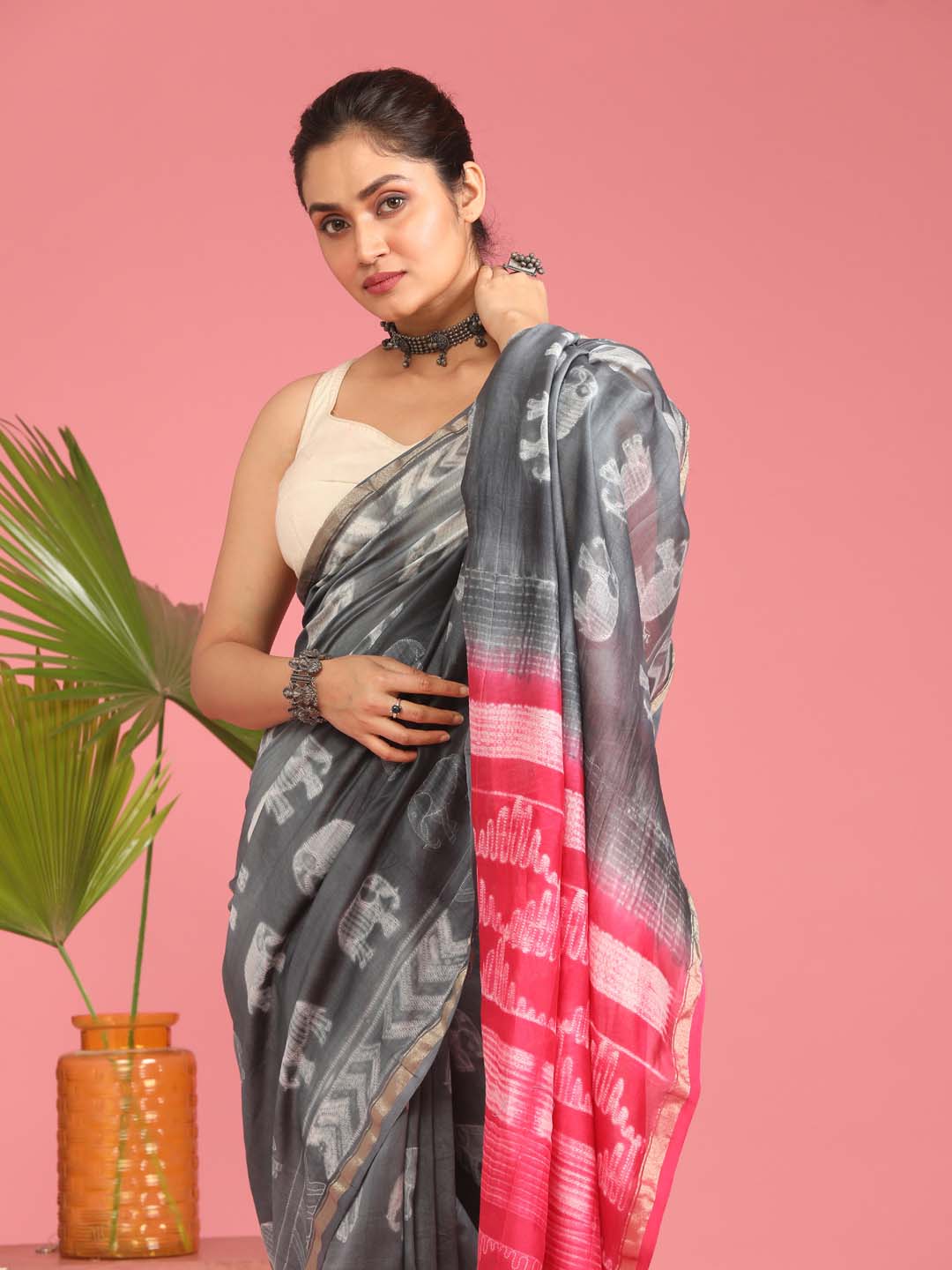 Indethnic Shibori Silk Cotton Saree in Grey - View 2