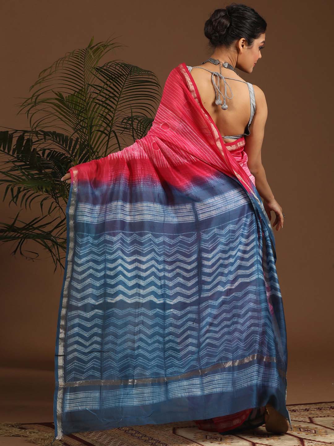 Indethnic Shibori Silk Cotton Saree in Pink - View 3