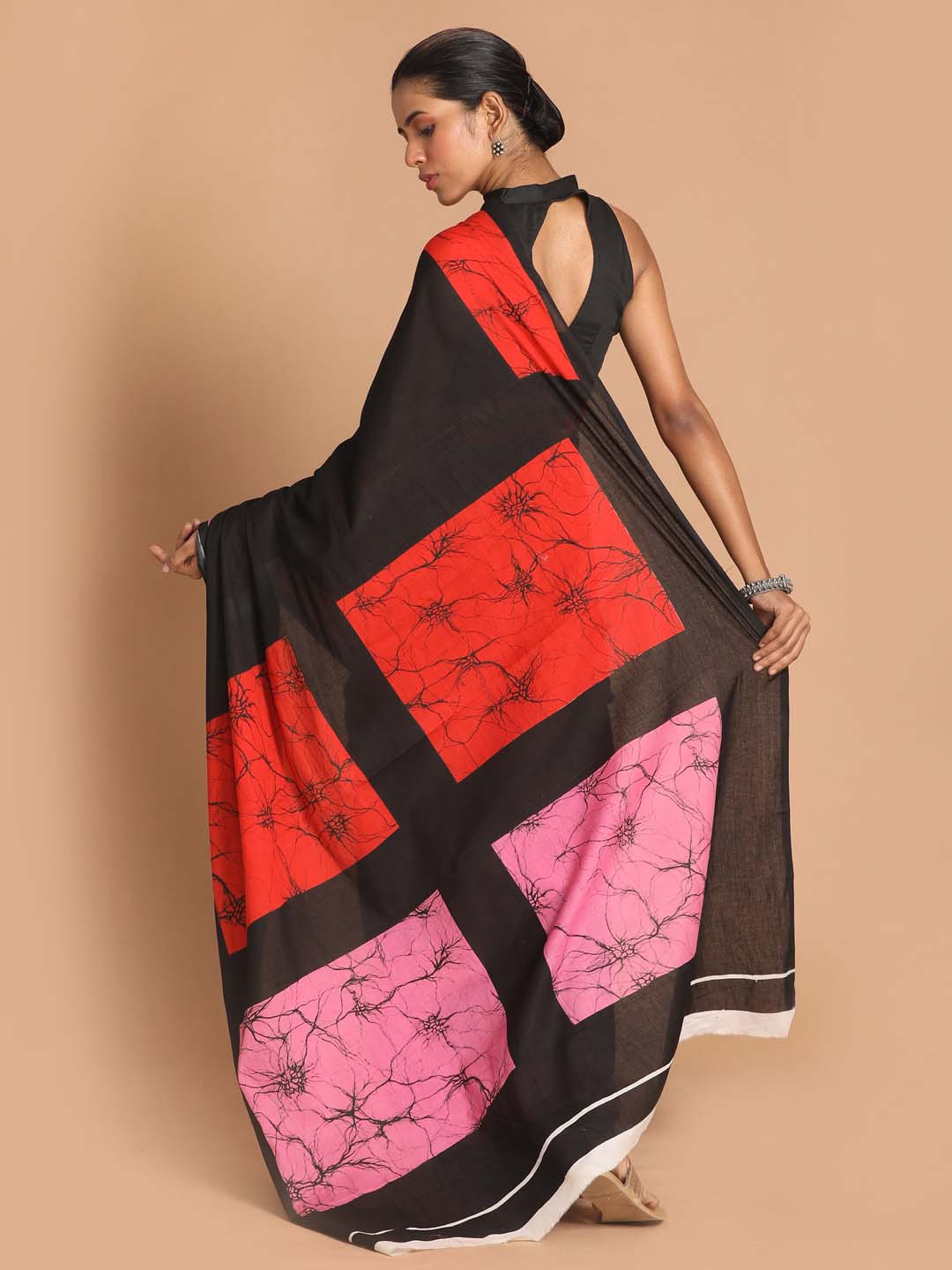 Indethnic Printed Pure Cotton Saree in Black - View 3