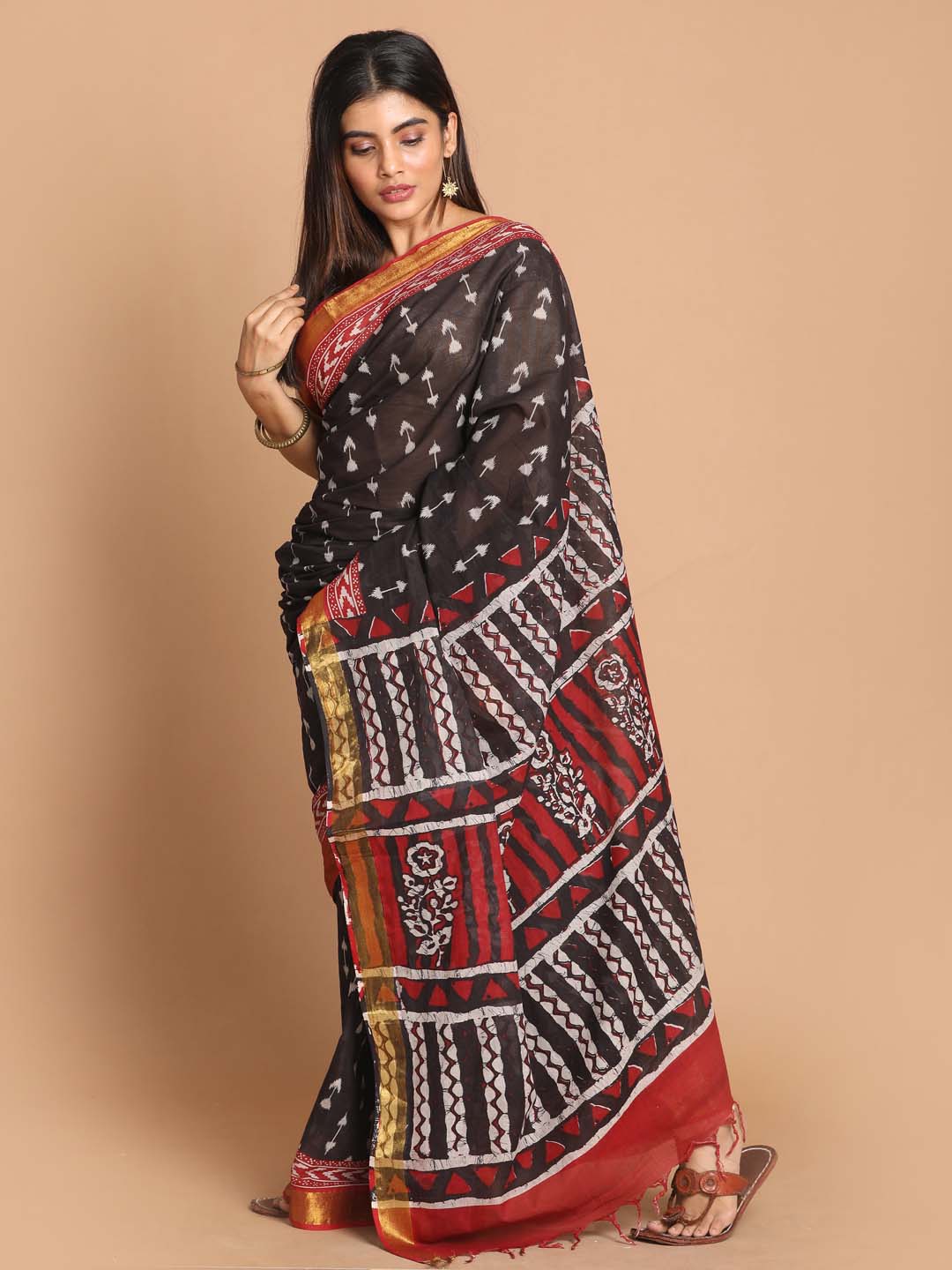 Indethnic Printed Pure Cotton Saree in Black - View 2