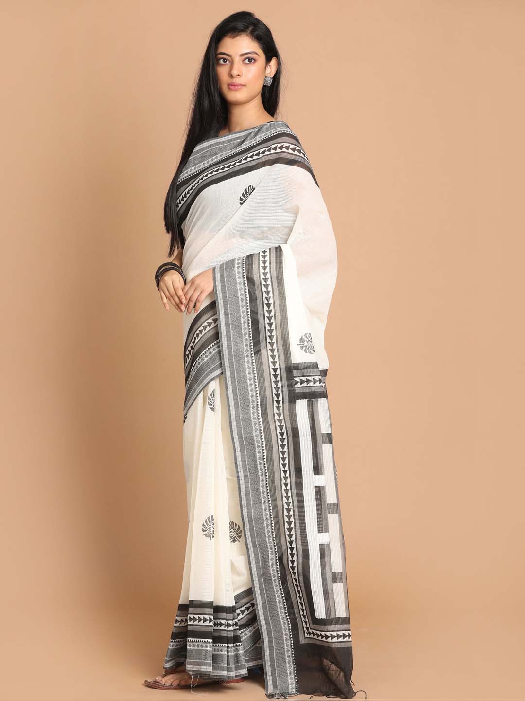 Indethnic Printed Pure Cotton Saree in Black - View 1